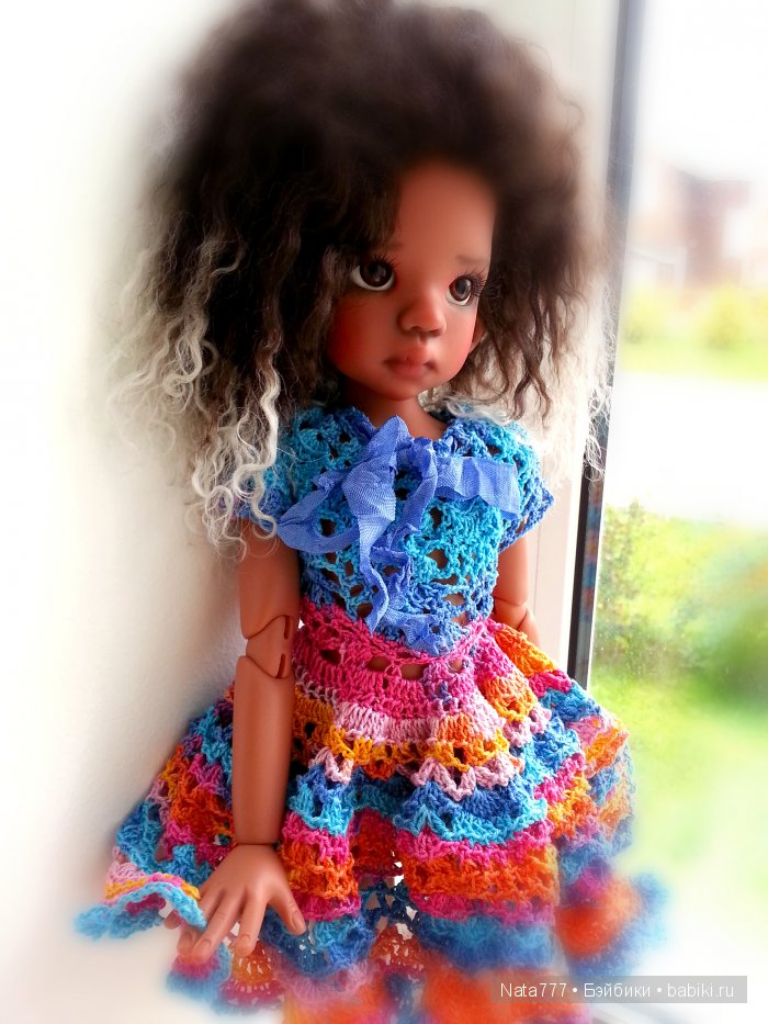 Новый яркий наряд для кукол Kaye Wiggs (фото 2)