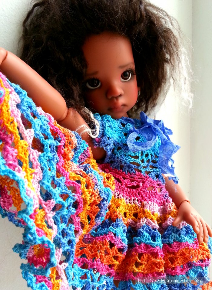 Новый яркий наряд для кукол Kaye Wiggs