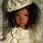 "Нежное очарование" Новый наряд для кукол Kaye Wiggs