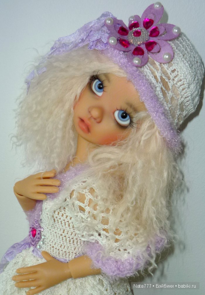 Нежная и милая Грэйси в новом наряде (фото 9)