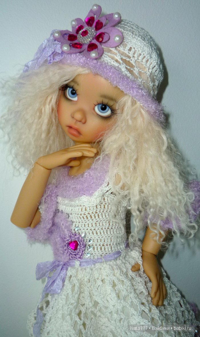 Нежная и милая Грэйси в новом наряде (фото 7)