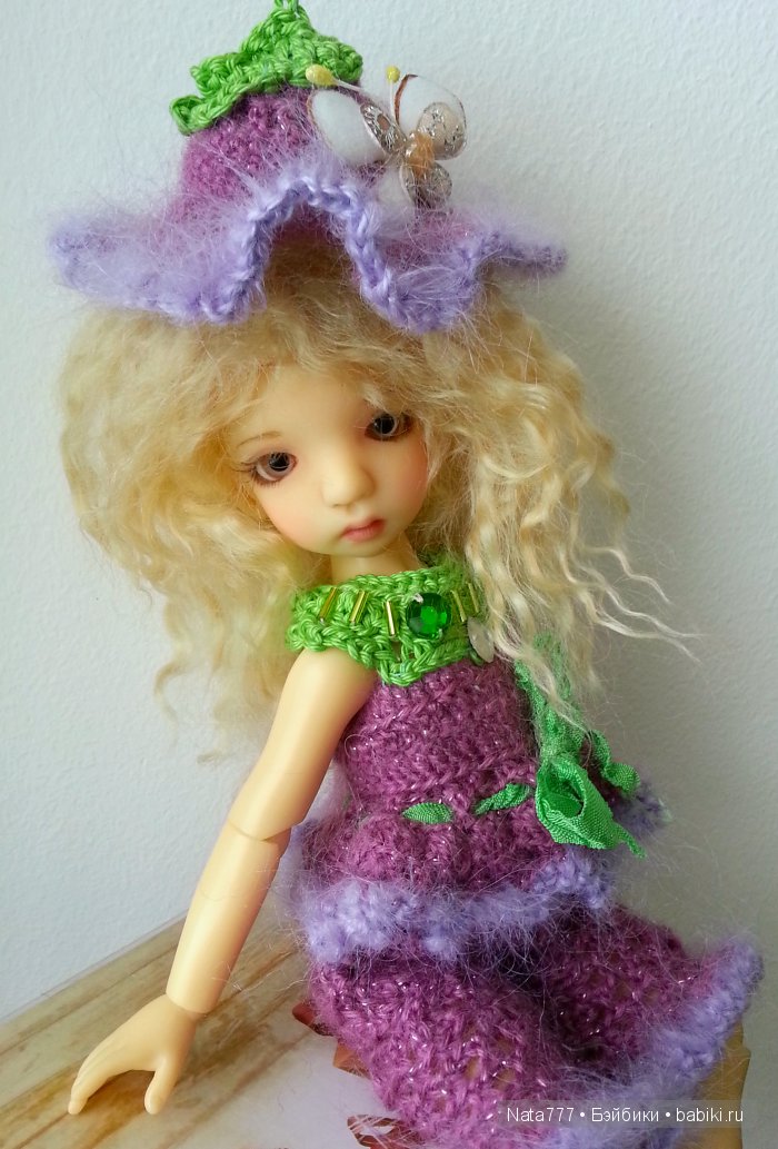 Первый весенний цветочек красоты в день 8 марта