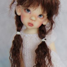 Открыт преордер на мини Лайлу от Kaye Wiggs