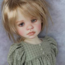 Преордер на Holly by Kaye Wiggs