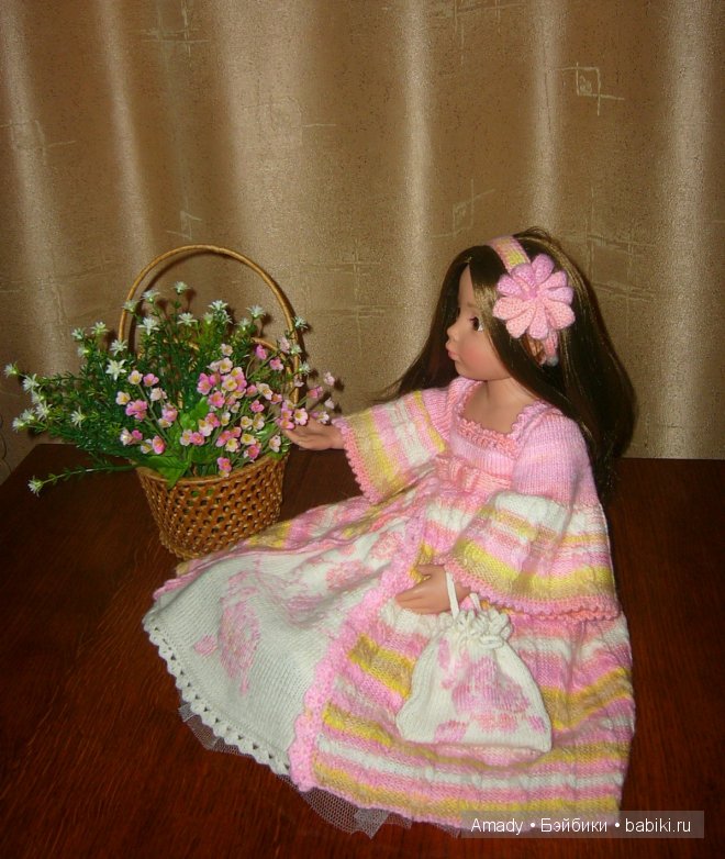 Клара собирается на бал или новое платье для маленькой принцессы