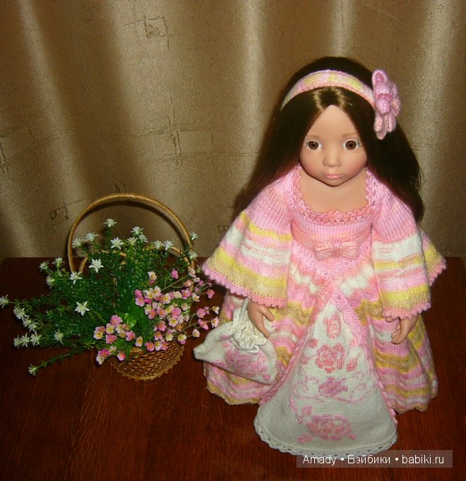 Клара собирается на бал или новое платье для маленькой принцессы