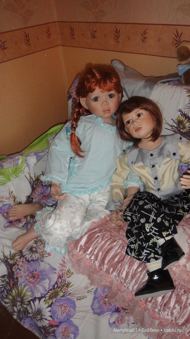 "Пижамные" сестрички от Кристин Оранж