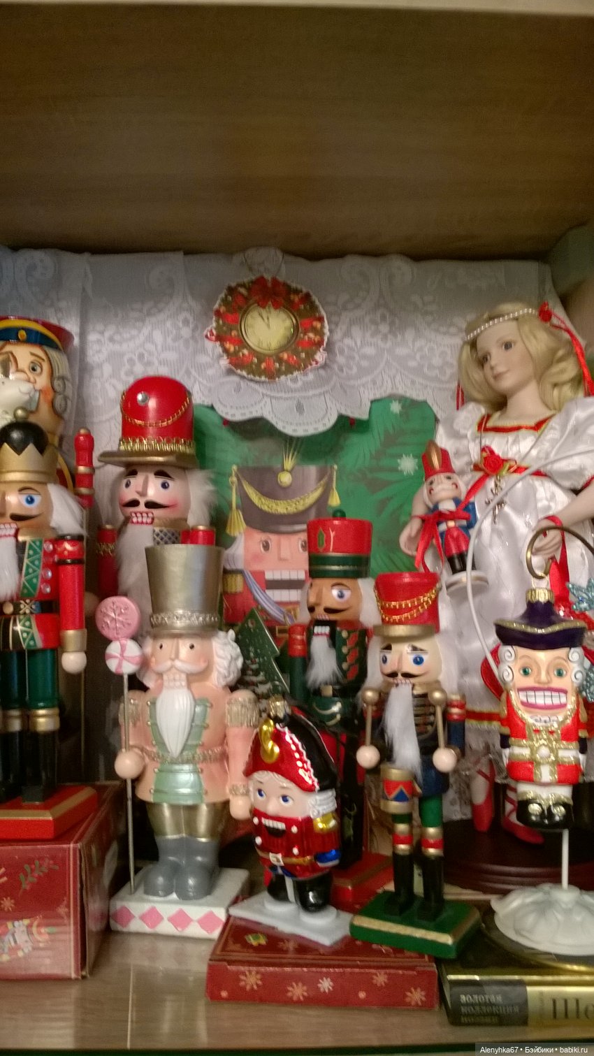 Новогодний парад Щелкунчиков (фото 9)
