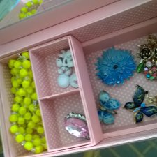 Шкатулка с кукольным приданым