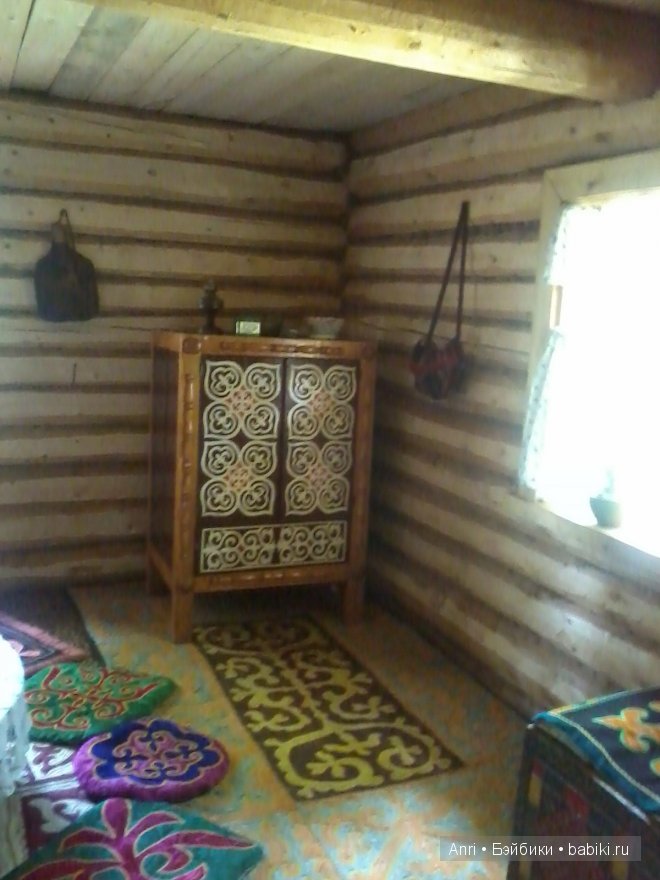 Шкаф для посуды