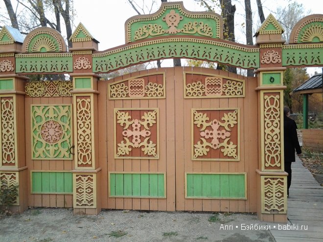 ворота в дом