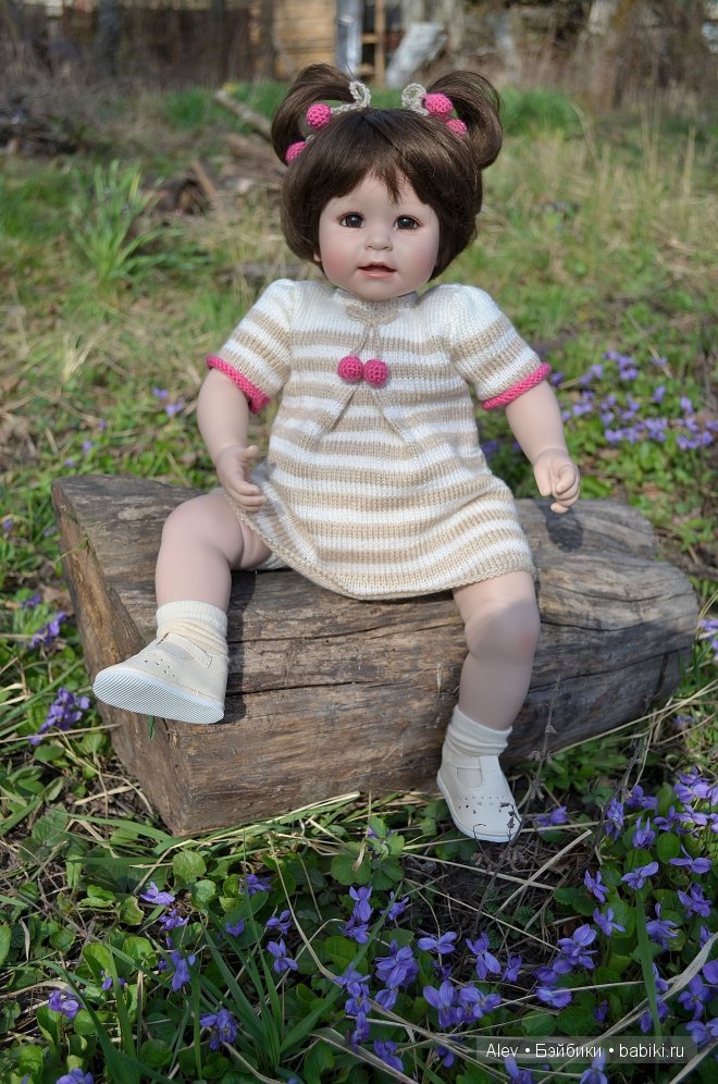 Чем проще, тем красивее... Одежда для кукол Адора