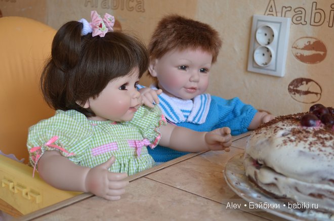 Вкусный топик! Куклы Адора