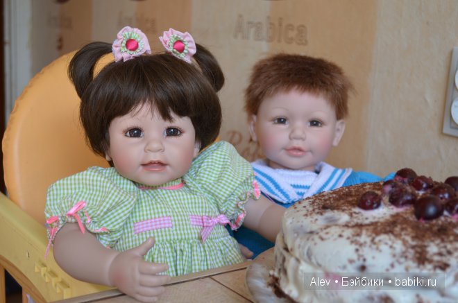 Вкусный топик! Куклы Адора