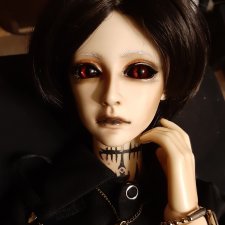 Кира демон...