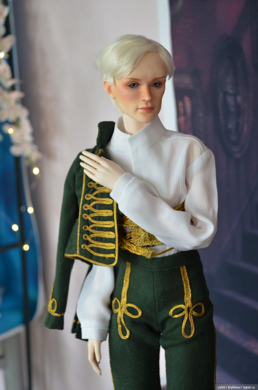 Моя композиция на выставке "Мифы", весна 2023 и краткий обзор самой выставки