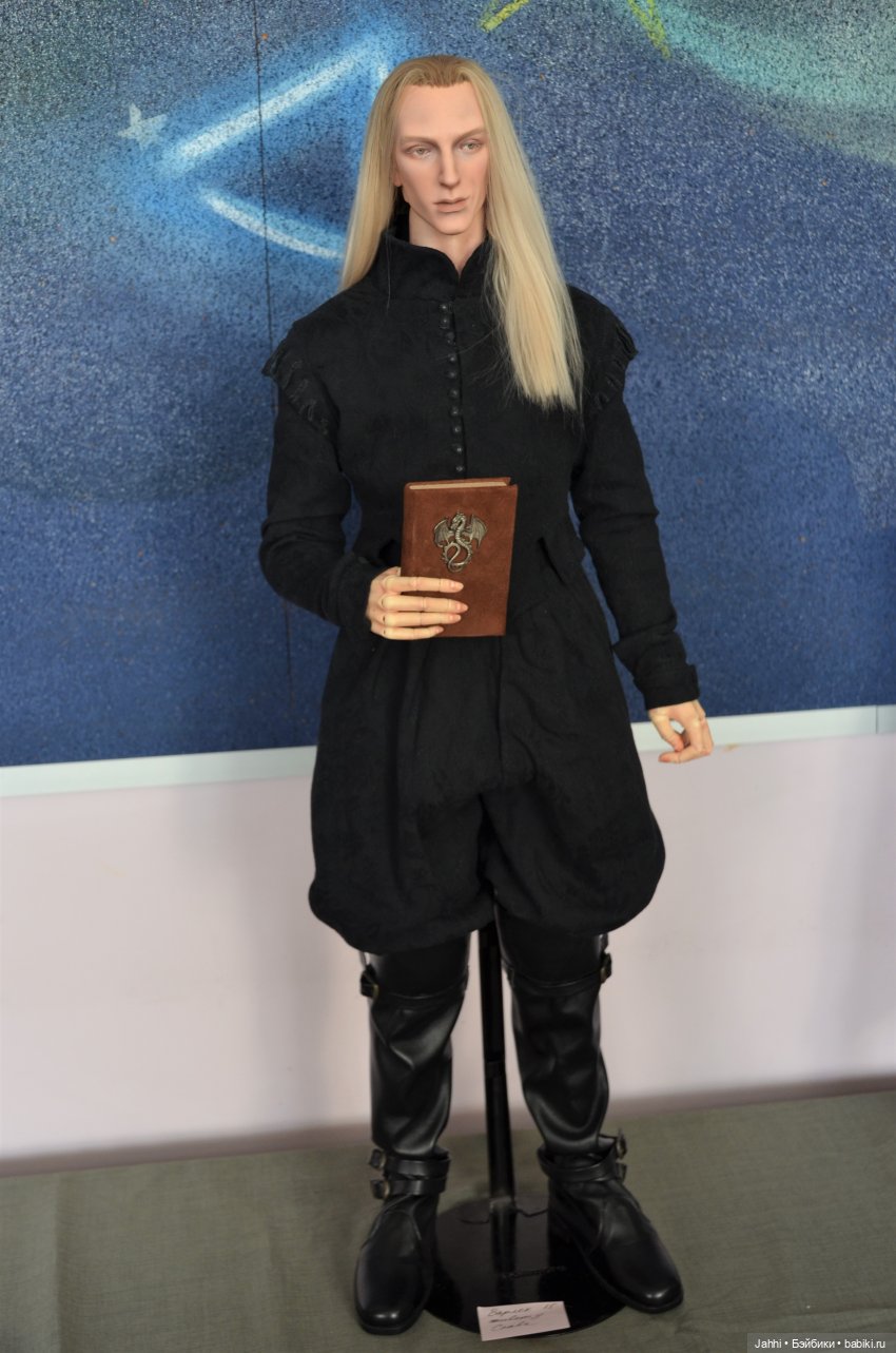 Моя композиция на выставке "Мифы", весна 2023 и краткий обзор самой выставки