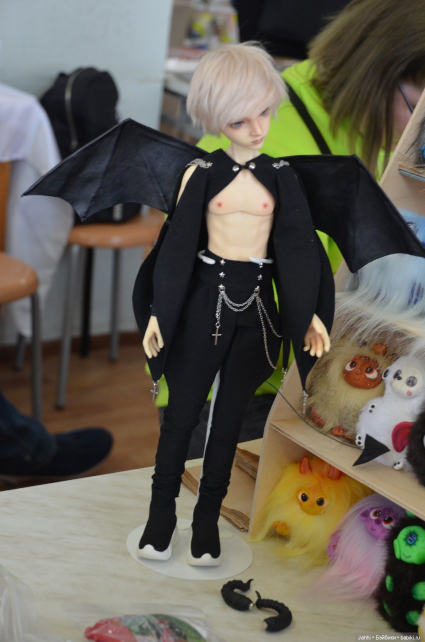 Моя композиция на выставке "Мифы", весна 2023 и краткий обзор самой выставки