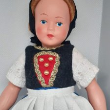 Немецкая куколка из серии Trachtenpuppen Немецкая куколка из серии Trachtenpuppen