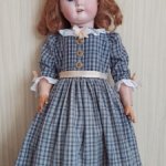 Платье для антикварной  куклы
