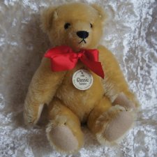 Медведь Steiff