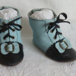 Сапожки для антикварной куклы