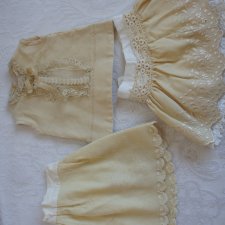 Антикварный наряд для куклы