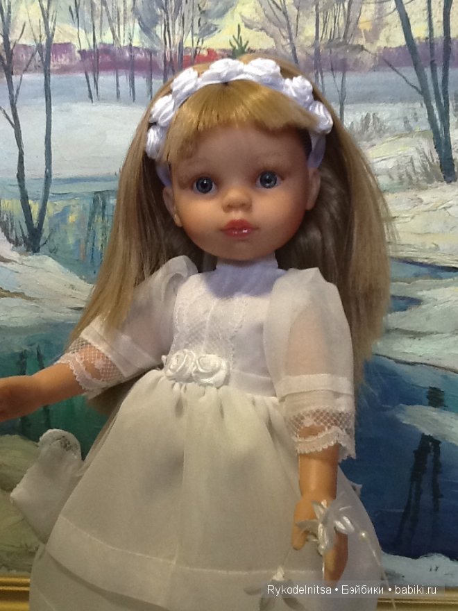 Белокурая красавица на расхват (фото 5)