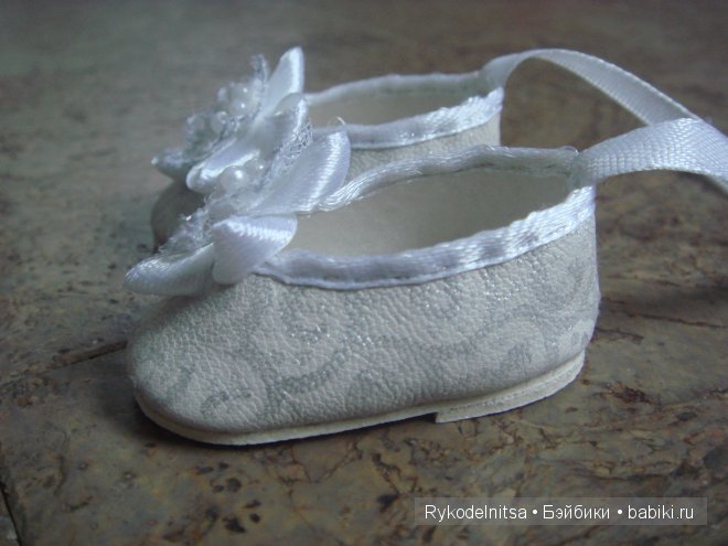 Мои первые туфельки клеевым способом (фото 3)