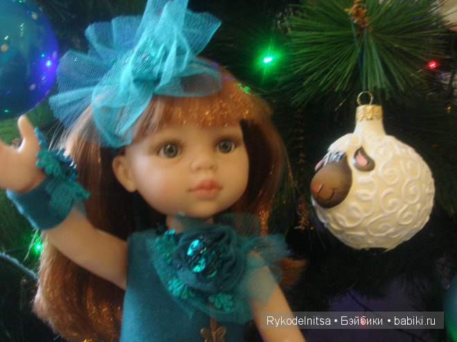 Паолочка у новогодней елочки (фото 5)