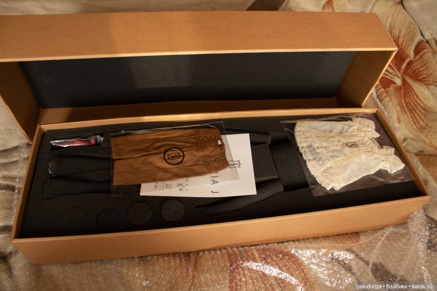 Распаковка SartoriaJ Laura (фото 3)