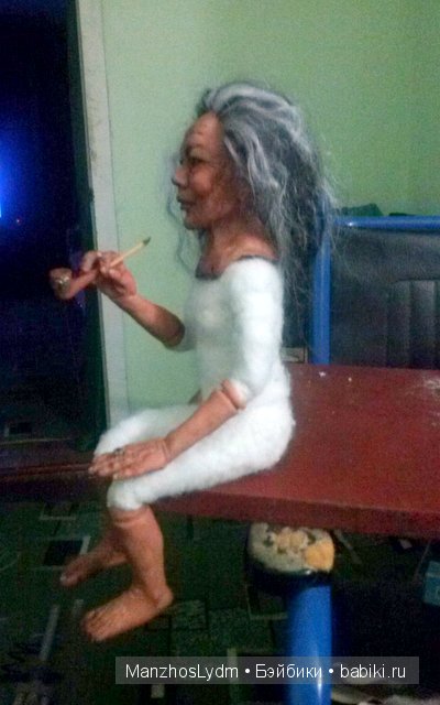 Авторская кукла Людмилы Манжос. Моя бабушка курит трубку (фото 5)