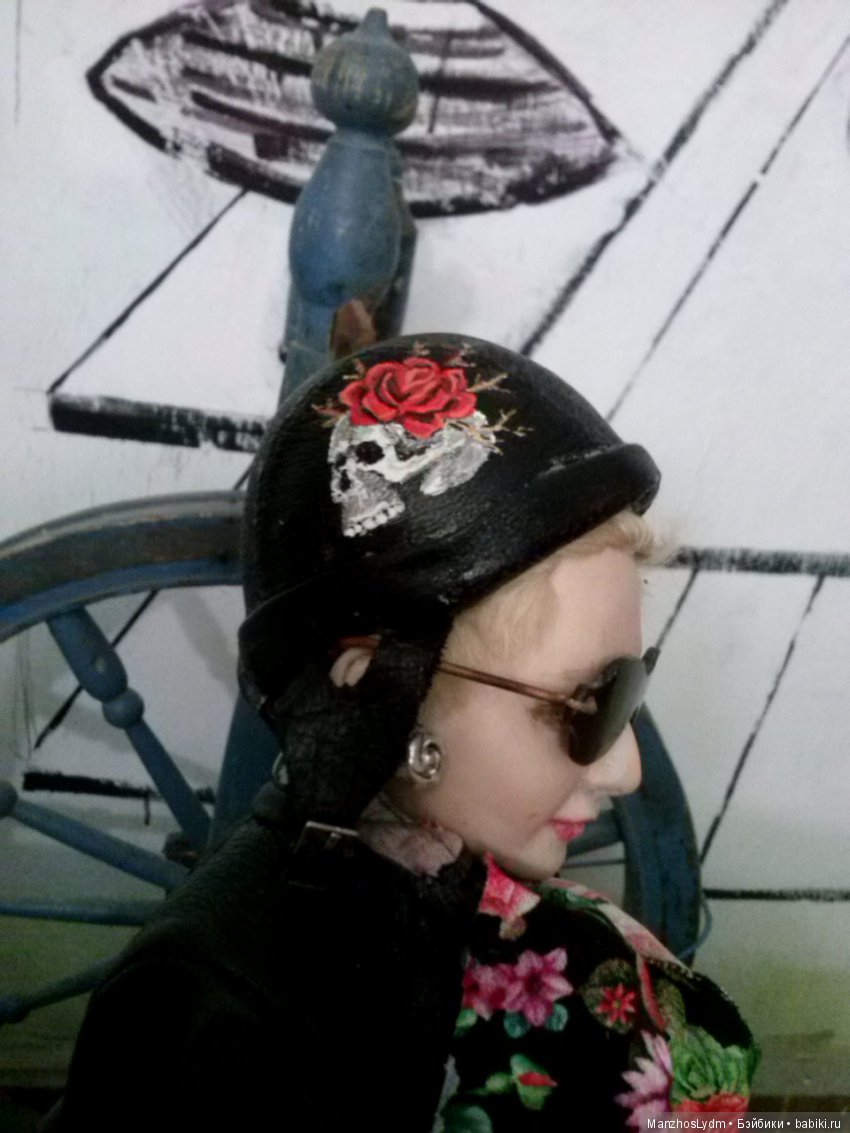 Манжос Л. И. "Леди байкер"