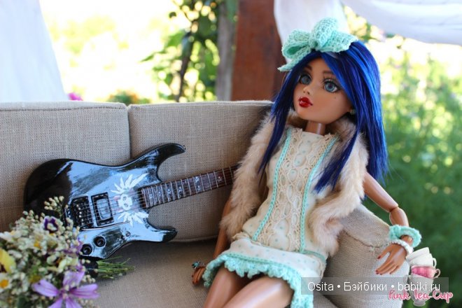 Диван для кукол