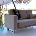 Диван для кукол