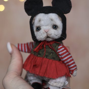 Котенок Мила