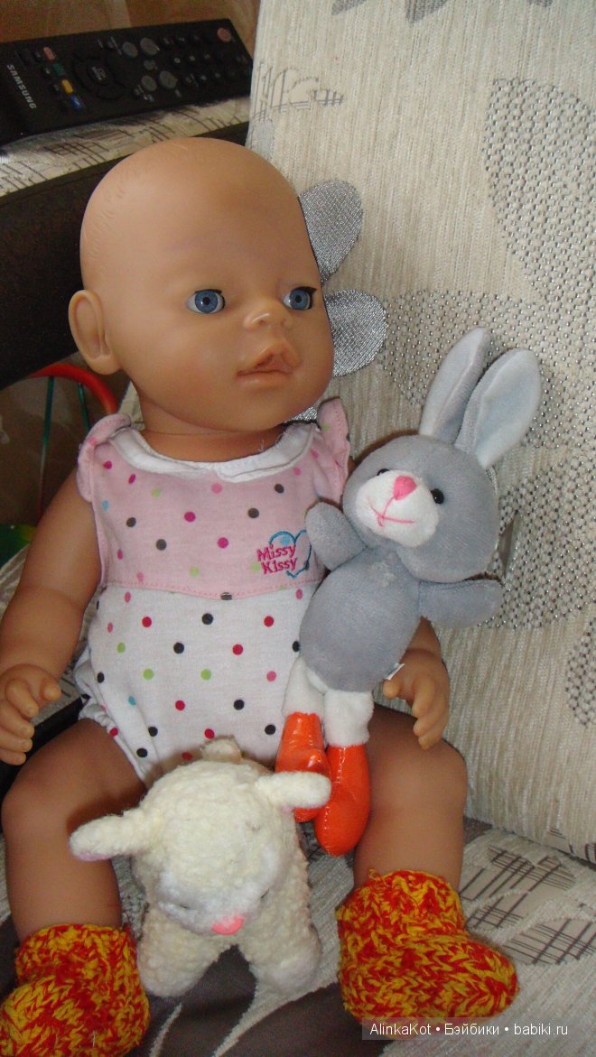 Симочка на даче побывала, много интересного узнала