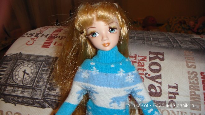 Девчонки утепляются! Куклы LIV и Sonya