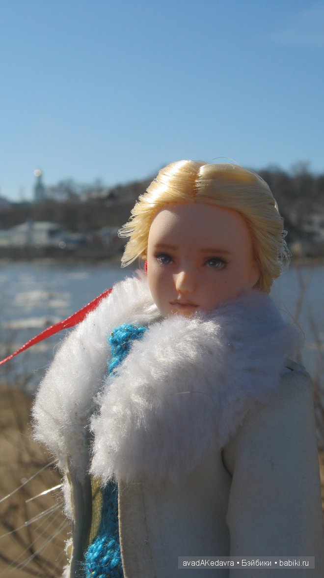 Весенние прогулки Китнисс, Пита и Прим (коллекционные куклы Barbie и кукла Obitsu)