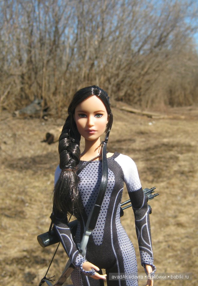 Весенние прогулки Китнисс, Пита и Прим (коллекционные куклы Barbie и кукла Obitsu)