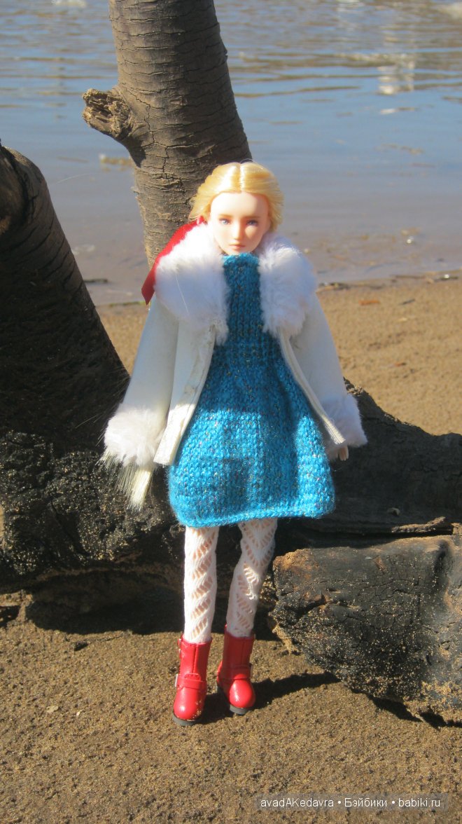 Весенние прогулки Китнисс, Пита и Прим (коллекционные куклы Barbie и кукла Obitsu) (фото 9)