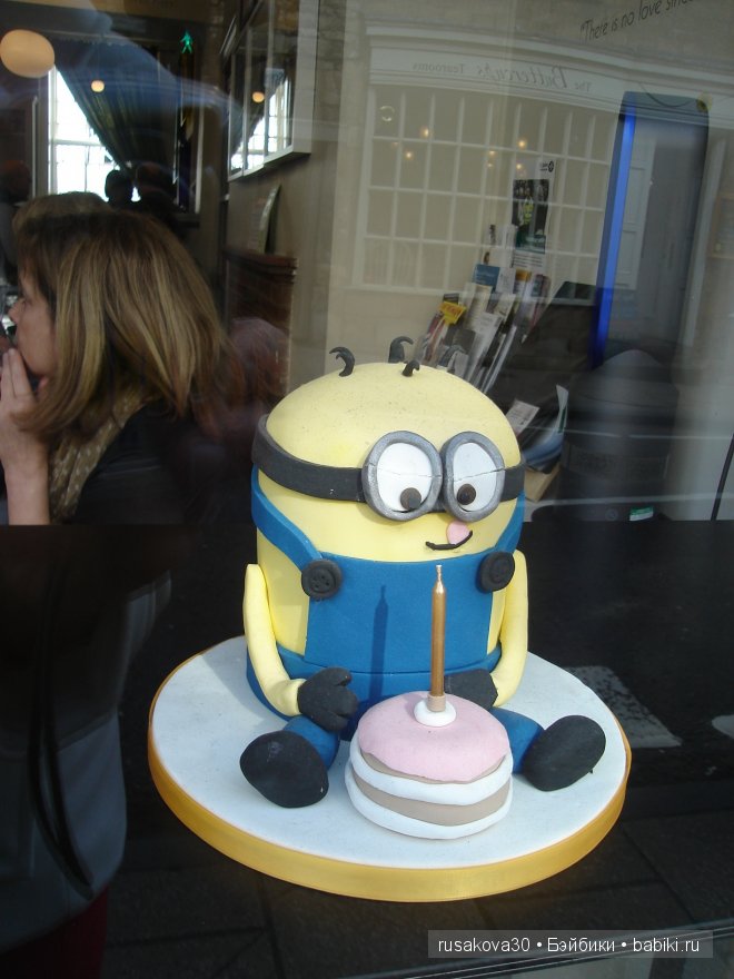 Две куклы из маленького английского городка Стамфорд