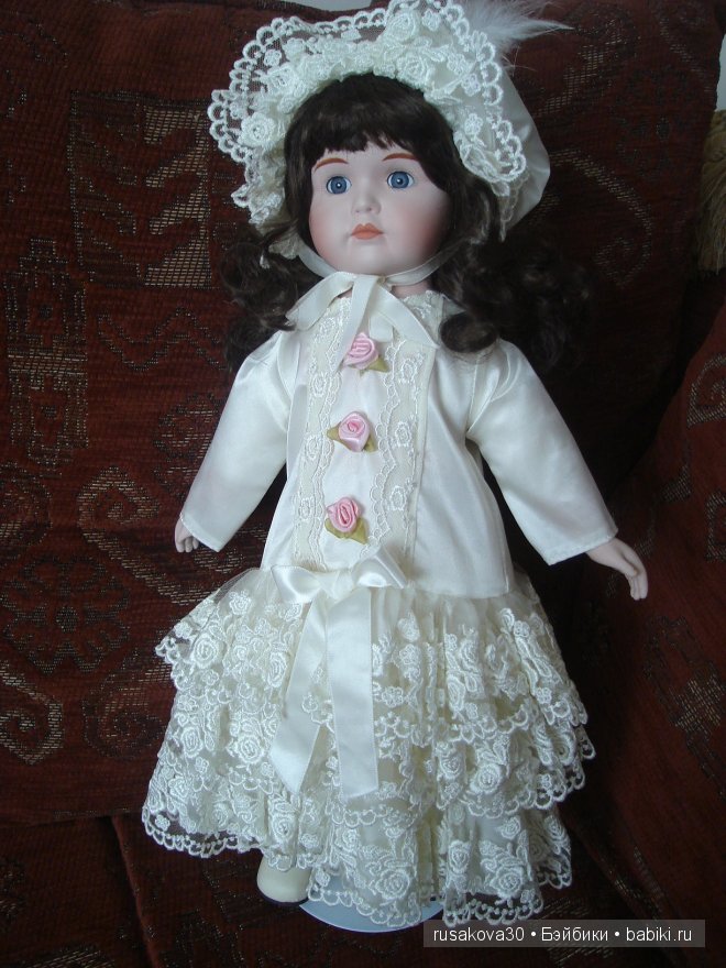 Две куклы из маленького английского городка Стамфорд