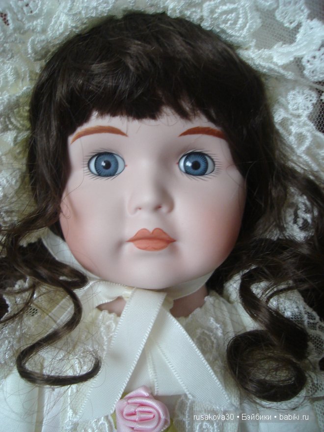 Две куклы из маленького английского городка Стамфорд