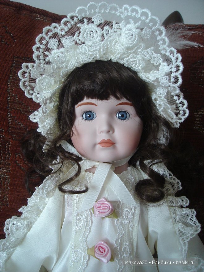 Две куклы из маленького английского городка Стамфорд