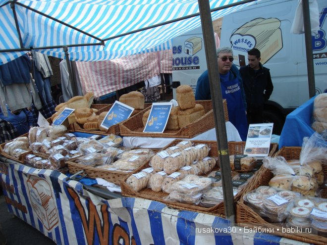 Две куклы из маленького английского городка Стамфорд