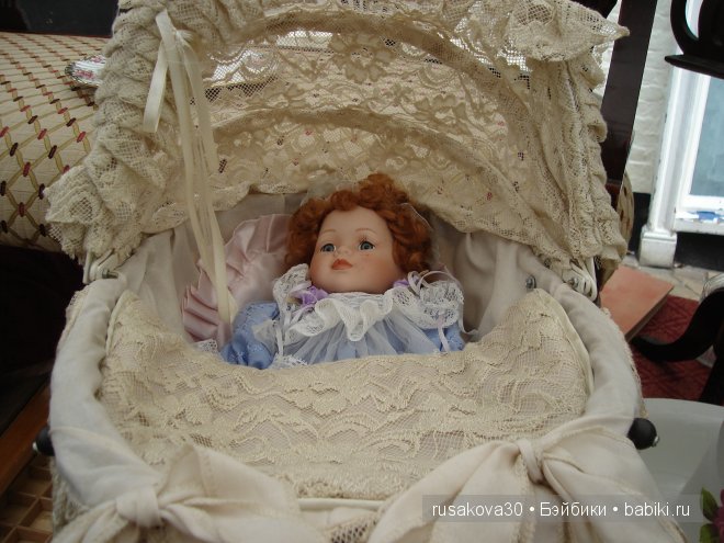 Две куклы из маленького английского городка Стамфорд