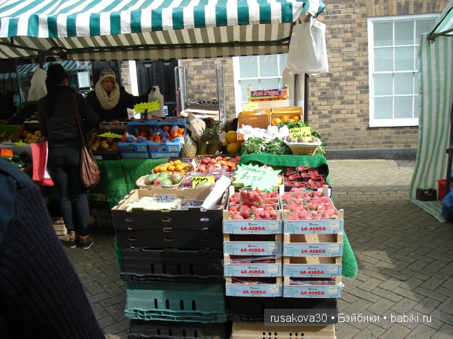 Две куклы из маленького английского городка Стамфорд