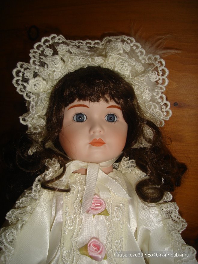 Две куклы из маленького английского городка Стамфорд