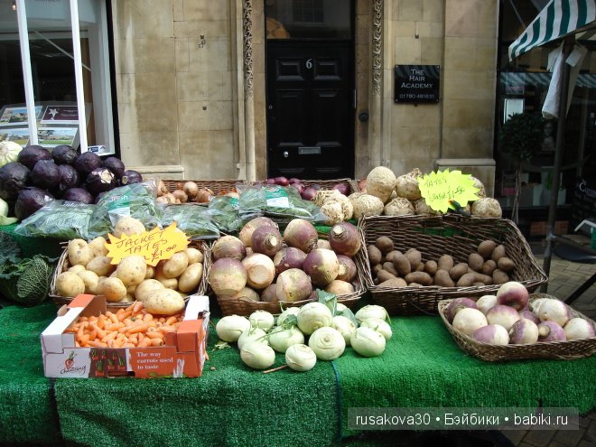 Две куклы из маленького английского городка Стамфорд